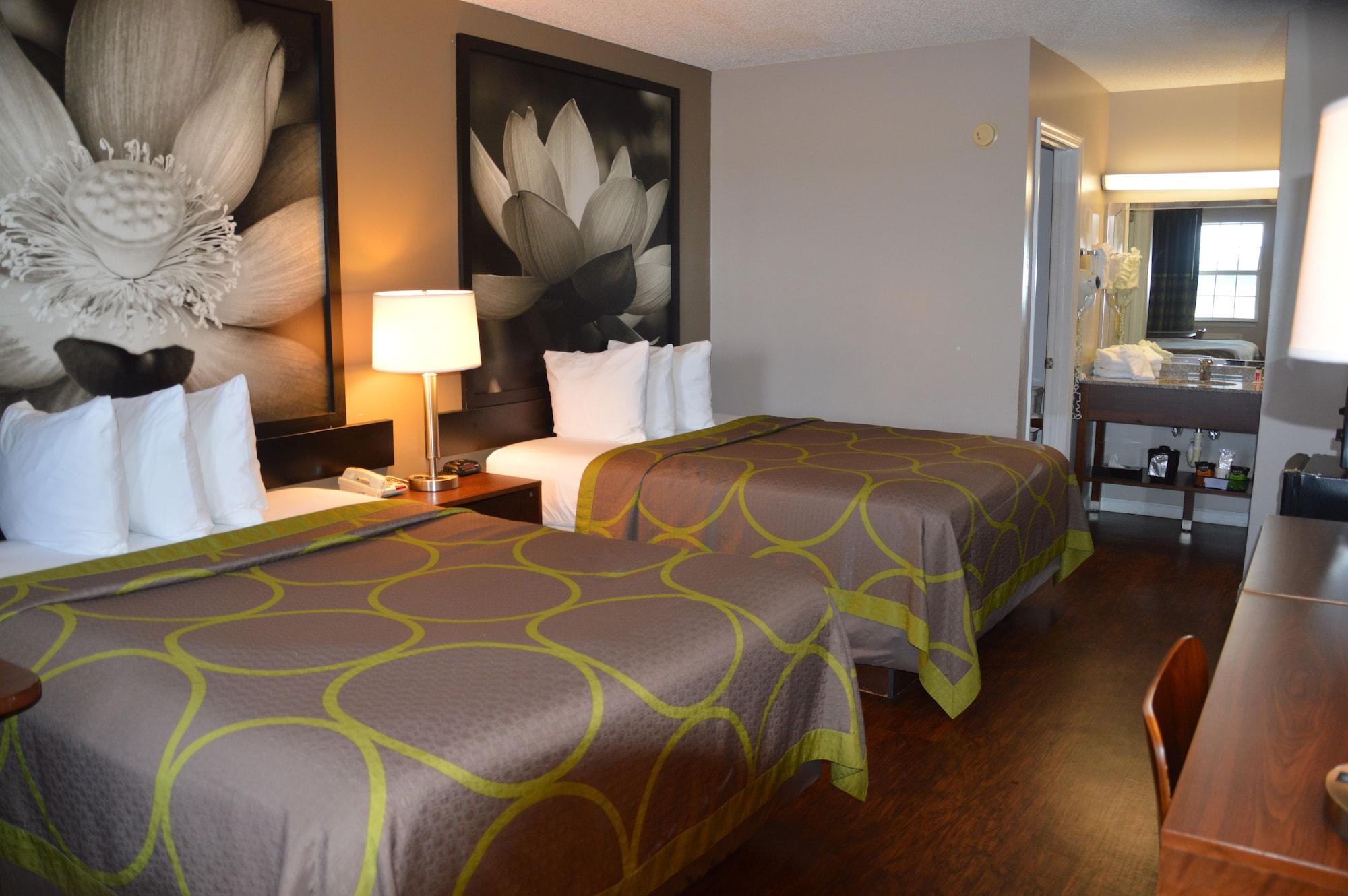 Hotel Super 8 By Wyndham Madison Extérieur photo