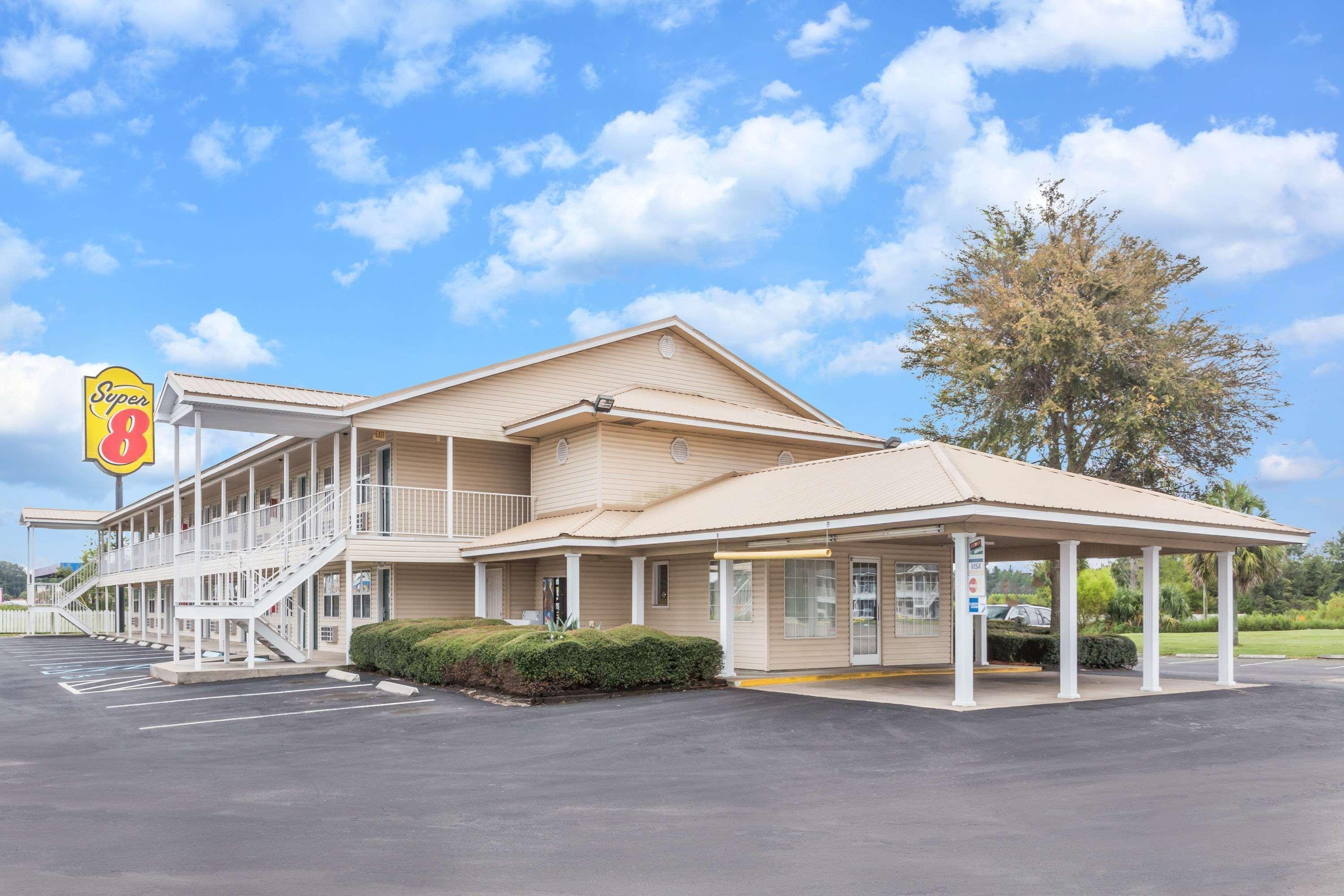 Hotel Super 8 By Wyndham Madison Extérieur photo