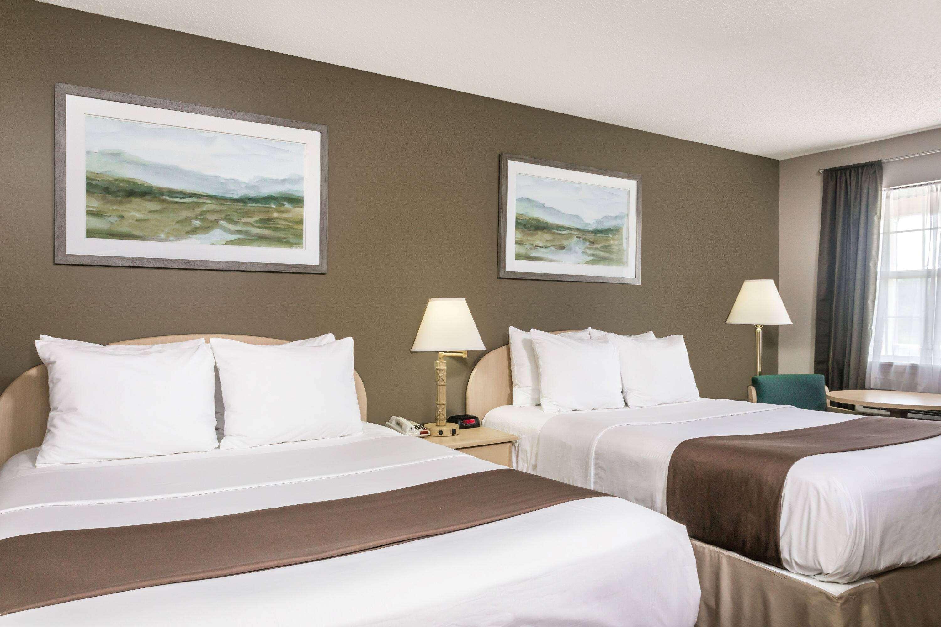 Hotel Super 8 By Wyndham Madison Extérieur photo